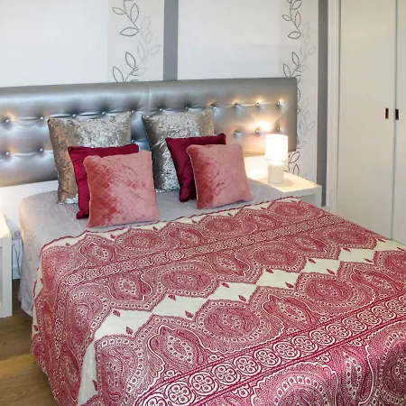 Holiday House - Eri120